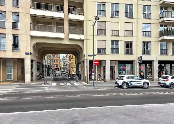 Allinlyon | Vue Toits Presqu'ile Apartment *